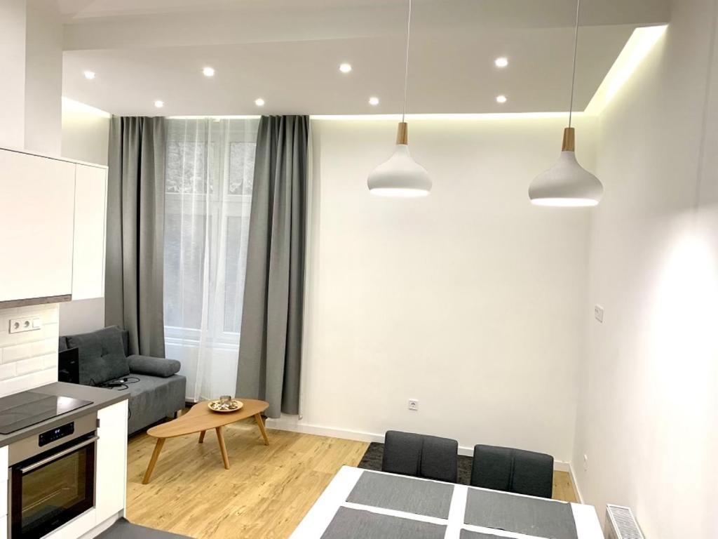 Colton Budapest Paulay Apartments Екстер'єр фото