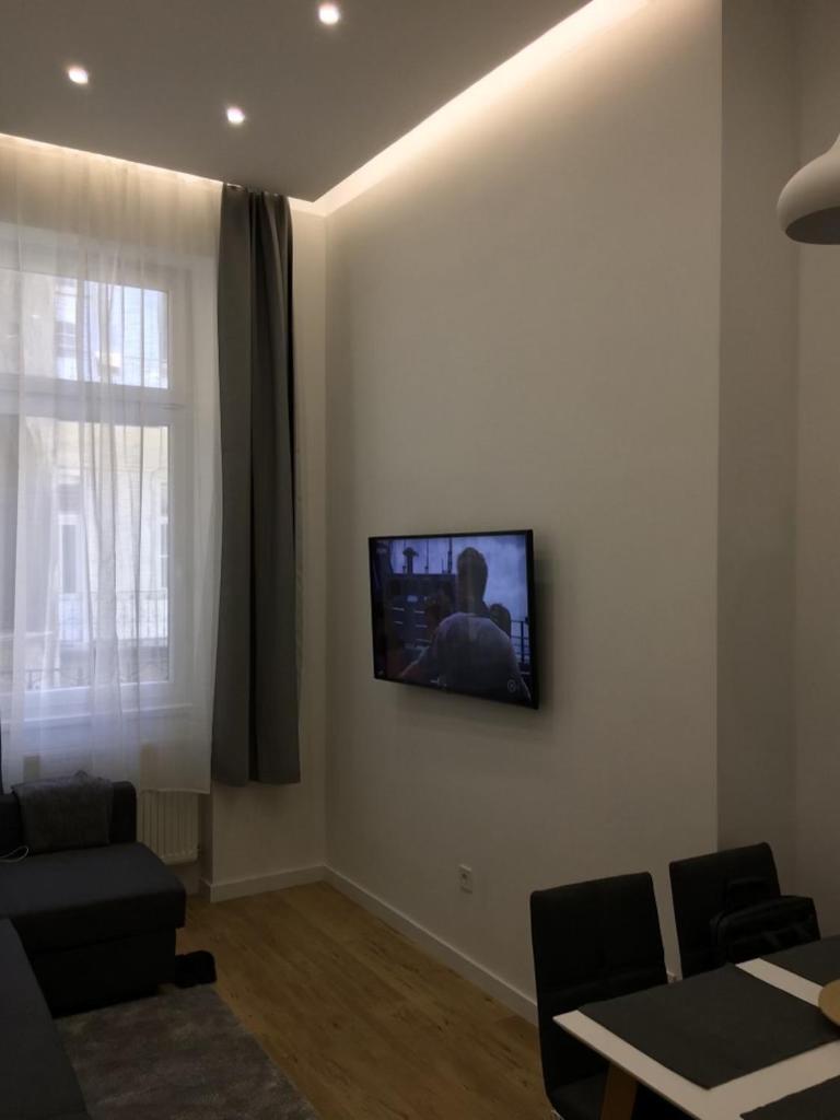 Colton Budapest Paulay Apartments Екстер'єр фото